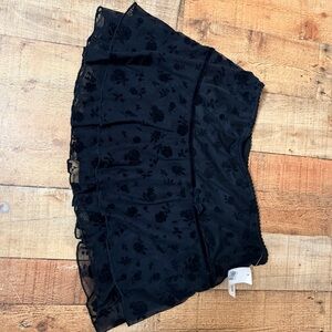 Elegant Black Floral Mini Skirt